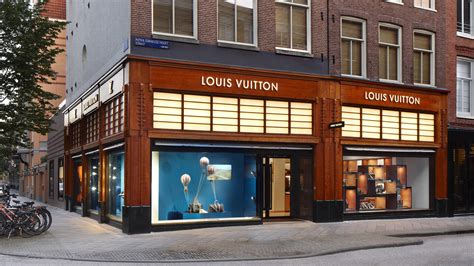 louis vuitton pc openingstijden|louis vuitton hoofstraat amsterdam.